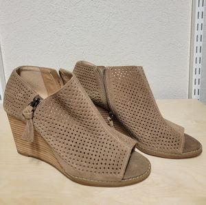 Lucky Brand Wedges, Size 10